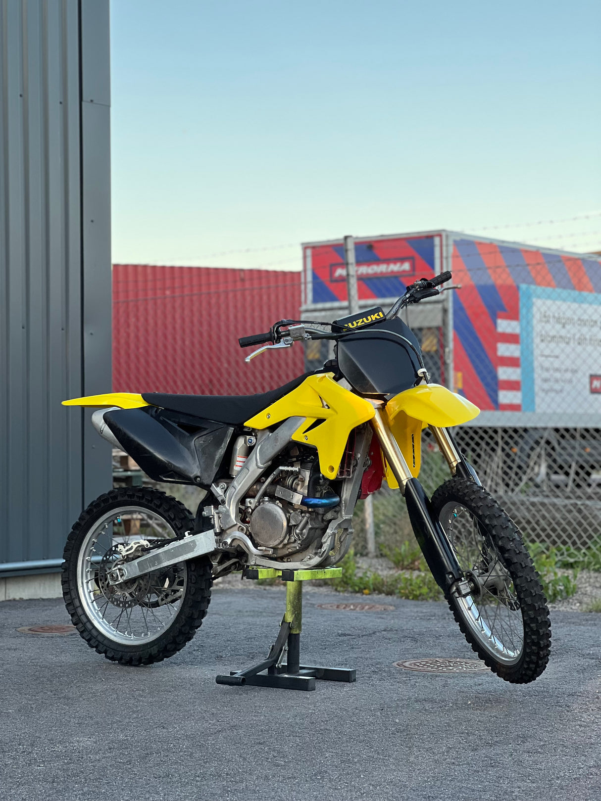 SUZUKI RMZ 250