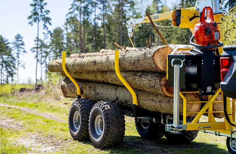 Skogsvagn med kran