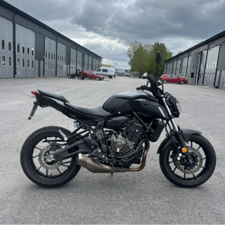 YAMAHA MT 07